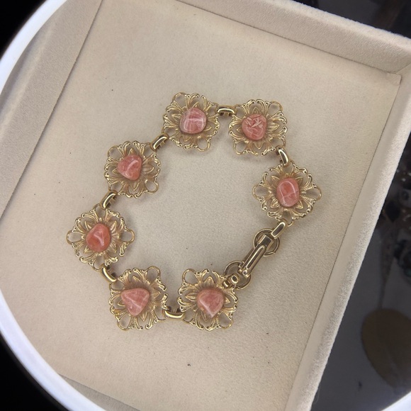 Vintage Jewelry - Vintage Gold Floral Link Bracelet with Pink Coral Stone Accents 6.5”
